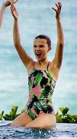 Millie Bobby Brown Bathing Suit Photos: Swimsuit。